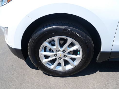 Used 2020 Chevrolet Equinox LS AWD/4WD image 36