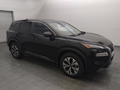 Used 2023 Nissan Rogue SV image 11