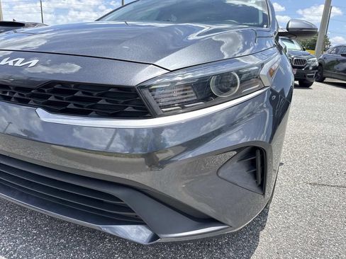 Used 2022 Kia Forte LXS w/ LXS Technology Package FWD image 10