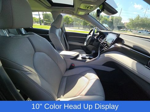 Used 2022 Toyota Camry XLE w/ Navigation Upgrade Package FWD image 6