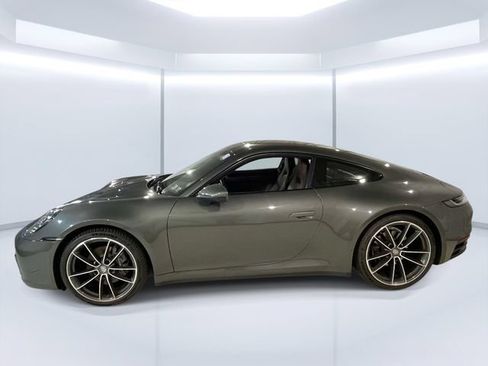 Certified 2022 Porsche 911 Carrera RWD image 2