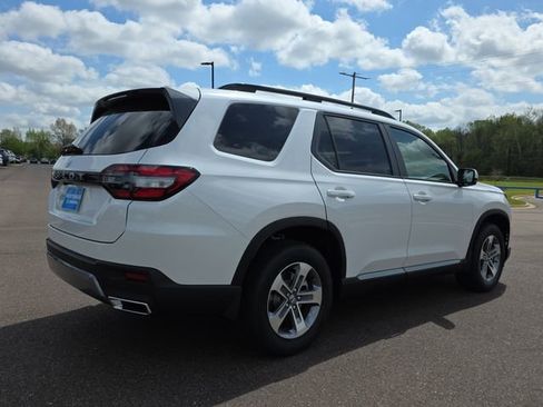 New 2026 Honda Pilot EX-L image 3