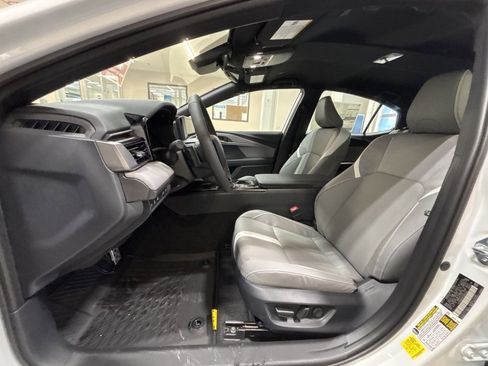 New 2026 Toyota Camry SE image 18