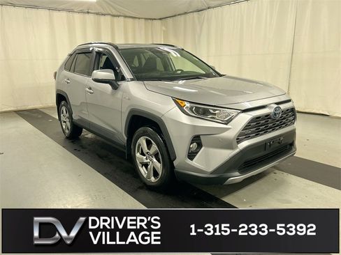 Used 2021 Toyota RAV4 Limited image 1