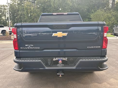 Used 2022 Chevrolet Silverado 1500 Custom w/ Safety Confidence Package RWD image 7