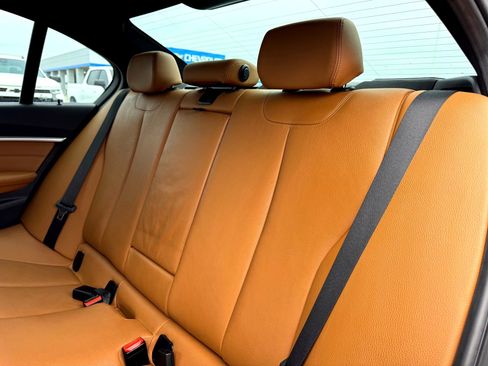 Used 2016 BMW 340i Sedan image 19