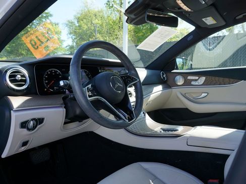 Used 2022 Mercedes-Benz E 350 Sedan image 10