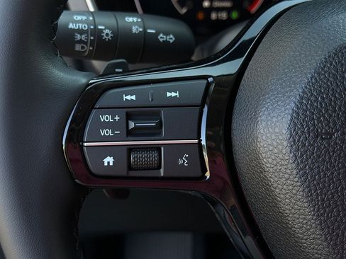 Used 2025 Honda Pilot Touring image 21