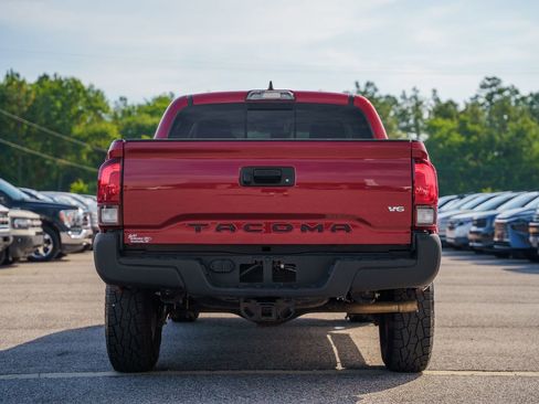 Used 2019 Toyota Tacoma SR5 RWD image 6