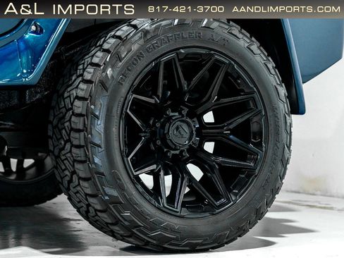 Used 2008 HUMMER H2 SUT w/ Silver Ice Limited Edition image 22