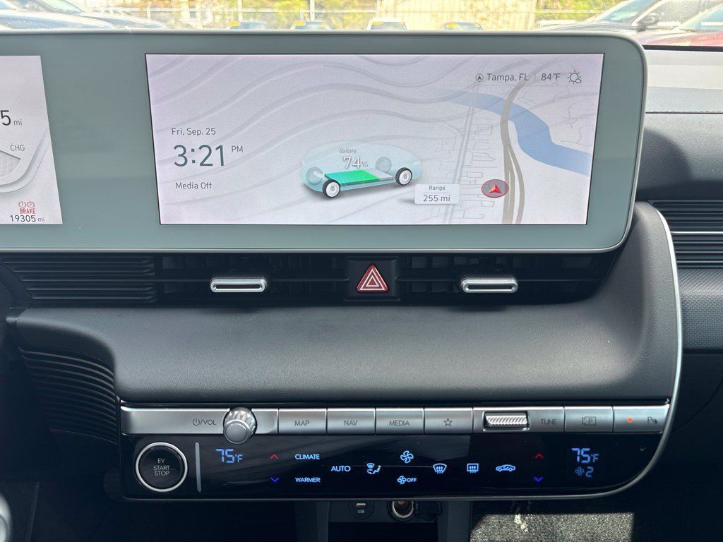 Used 2024 Hyundai Ioniq 5 SEL RWD image 26