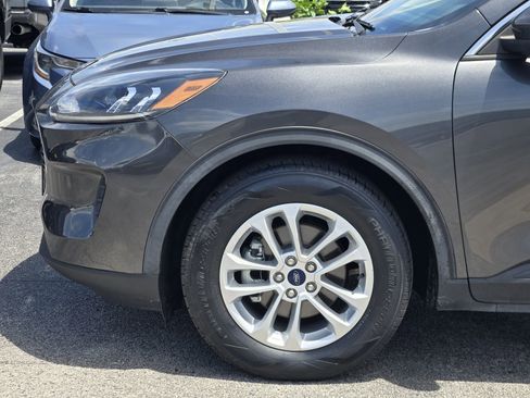 Used 2020 Ford Escape SE FWD image 9