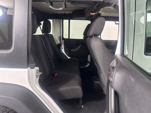 Used 2016 Jeep Wrangler Unlimited Sport w/ Quick Order Package 24S AWD/4WD image 18