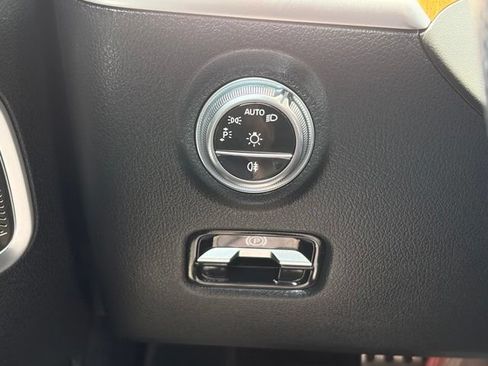 Used 2024 Mercedes-Benz C 300 Sedan image 19