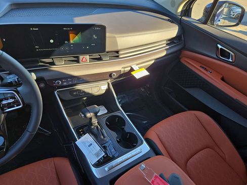 New 2026 Kia Carnival EX image 22