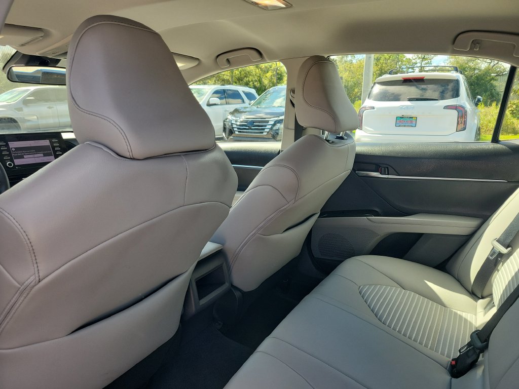 Used 2024 Toyota Camry SE FWD image 25