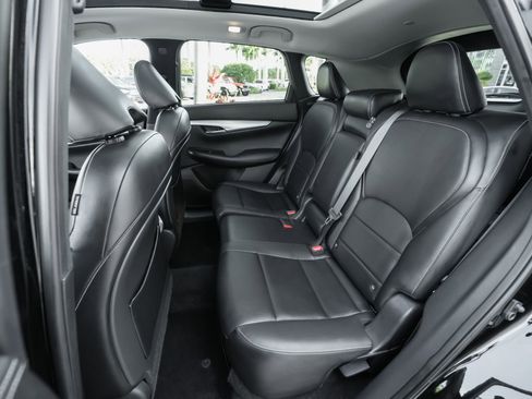 Used 2019 INFINITI QX50 Luxe w/ Navigation Package image 32