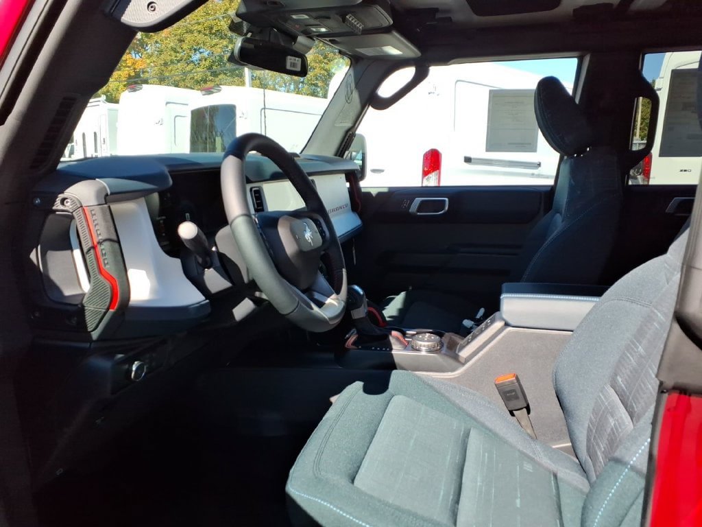New 2026 Ford Bronco Heritage Edition AWD/4WD image 12