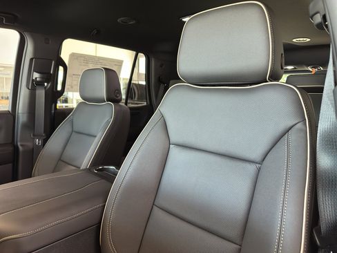 New 2025 Chevrolet Tahoe Premier image 4