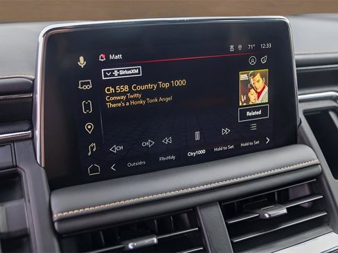 Used 2023 GMC Yukon XL AT4 w/ Technology Package image 12