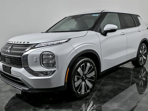 New 2026 Mitsubishi Outlander SE AWD/4WD image 5