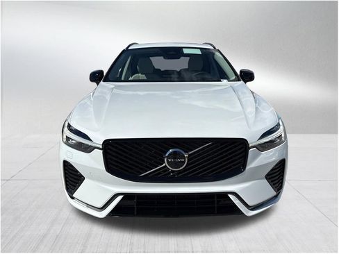 New 2026 Volvo XC60 B5 Ultra w/ Protection Package Premier image 2