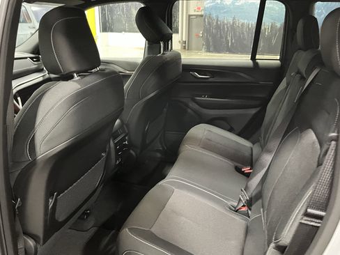 Certified 2025 Jeep Grand Cherokee Laredo X w/ Luxury Tech Group I image 13