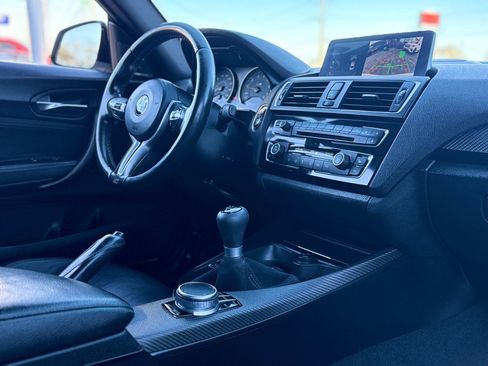 Used 2017 BMW M2 image 22