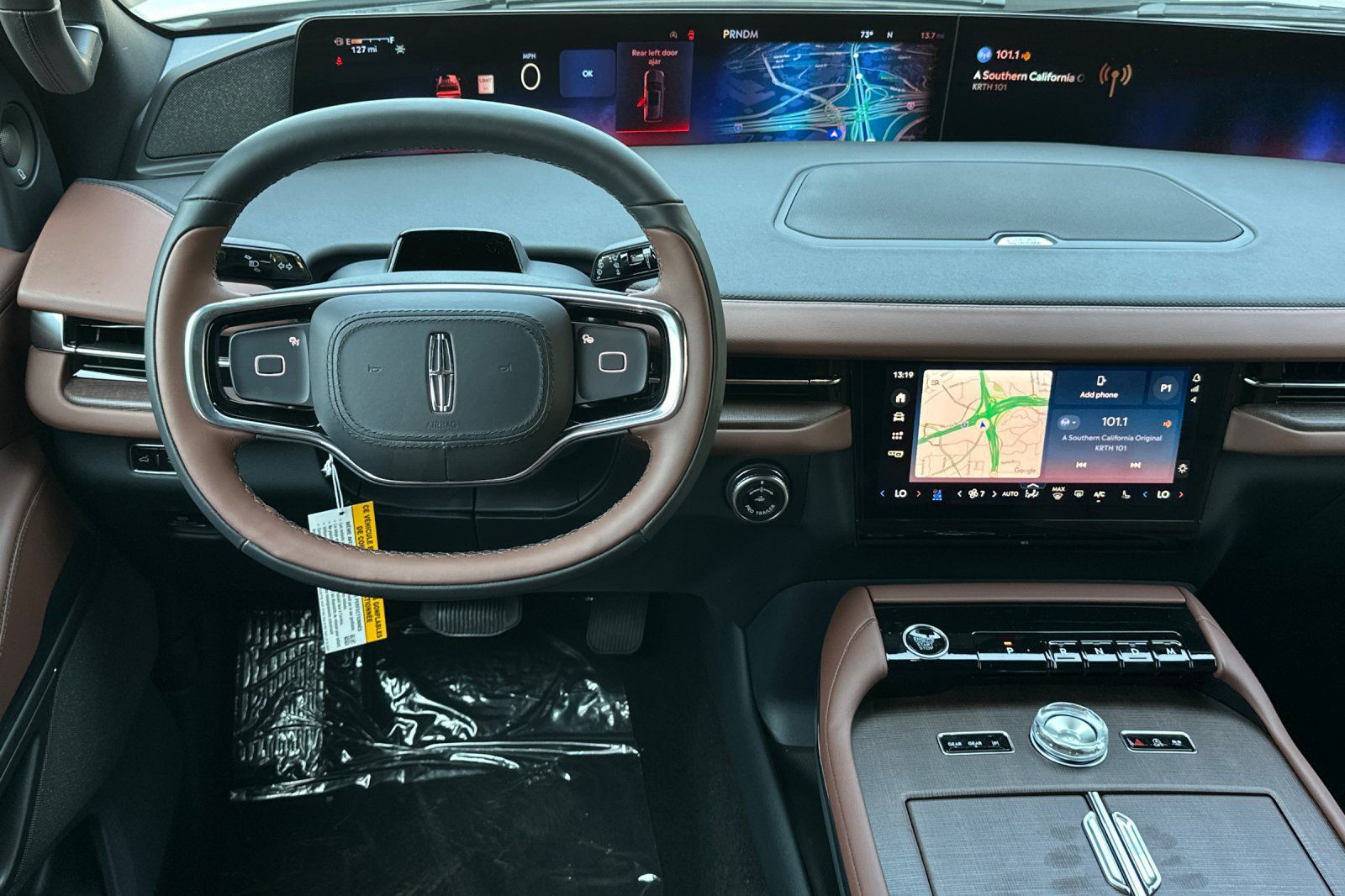New 2026 Lincoln Navigator L Reserve AWD/4WD image 13