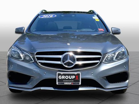 Used 2016 Mercedes-Benz E 350 4MATIC Wagon image 4