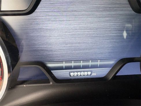 Used 2022 RAM 2500 Laramie image 12