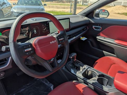 New 2026 Kia K4 GT-Line w/ GT-Line Premium Package FWD image 36