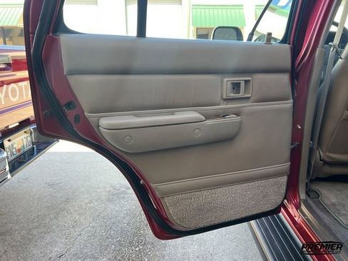 Used 1995 Toyota 4Runner SR5 image 92