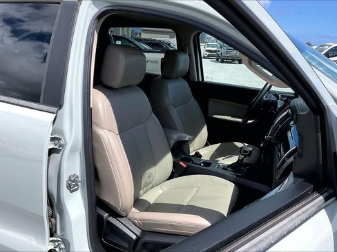 Used 2023 Ford Ranger Lariat w/ Equipment Group 501A High AWD/4WD image 13