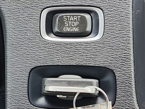 Used 2015 Volvo V60 T5 Premier image 24