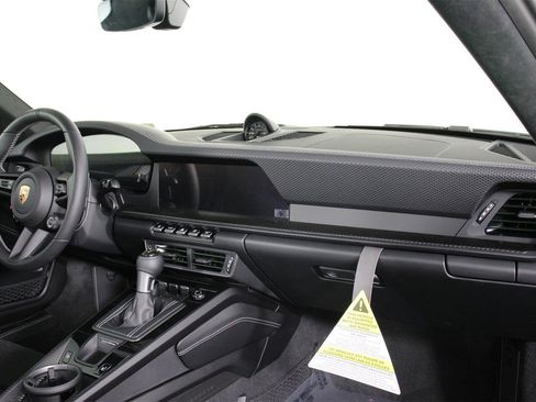 New 2026 Porsche 911 GT3 image 15