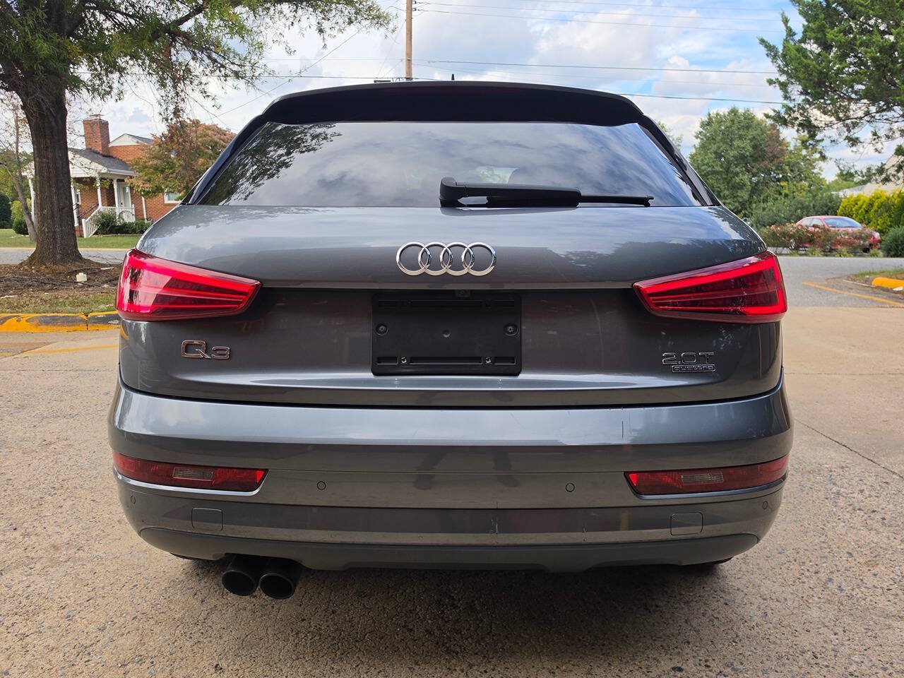 Used 2017 Audi Q3 2.0T Premium AWD/4WD image 4