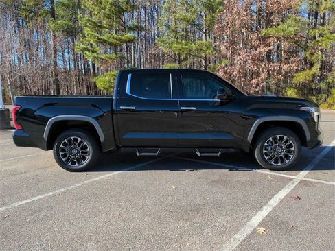 Used 2024 Toyota Tundra Limited image 3