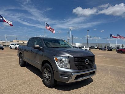 Used 2022 Nissan Titan SV