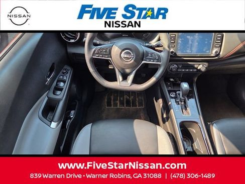 Used 2023 Nissan Kicks SR w/ SR Premium Package FWD image 7