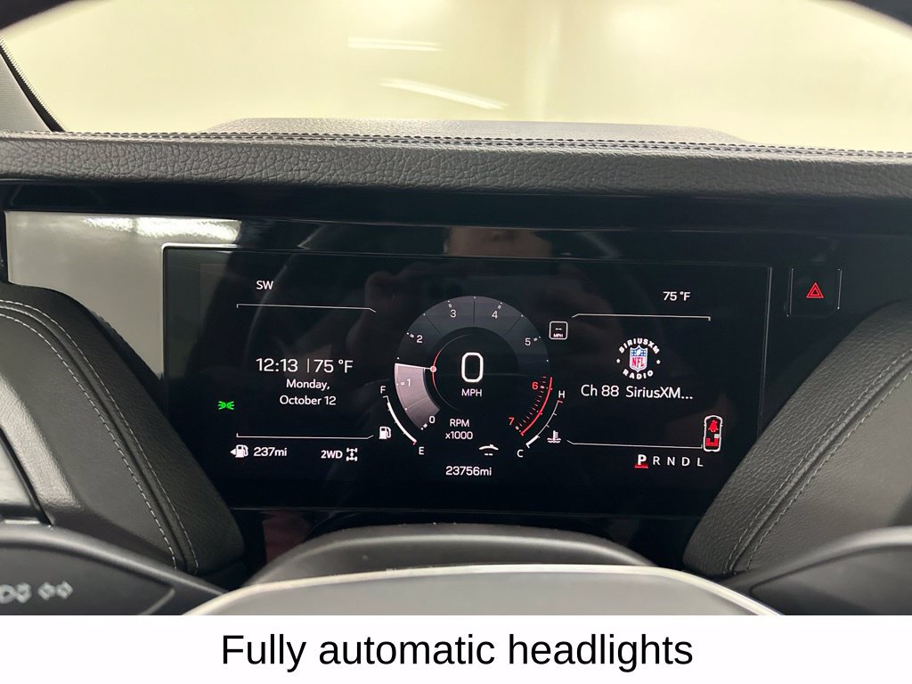 Used 2025 GMC Yukon XL Denali AWD/4WD image 46