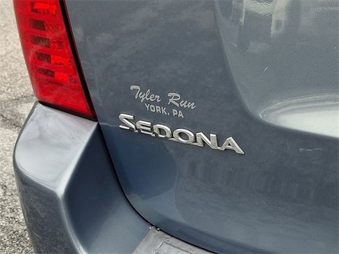 Used 2008 Kia Sedona EX image 29