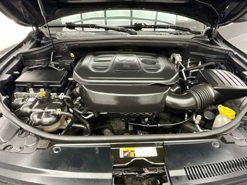 Used 2019 Jeep Grand Cherokee Altitude image 29