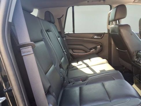 Used 2019 GMC Yukon SLT w/ Open Road Package AWD/4WD image 16