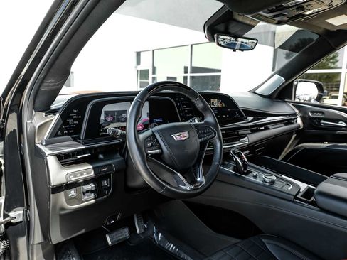 Used 2024 Cadillac Escalade V w/ LPO, ONYX Package AWD/4WD image 3