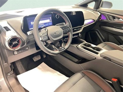 Certified 2024 Chevrolet Equinox EV RS image 13
