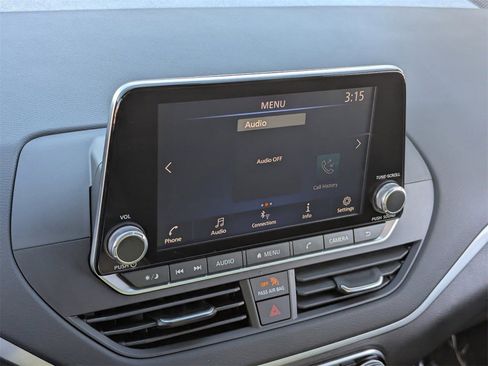 Used 2025 Nissan Altima 2.5 S image 24