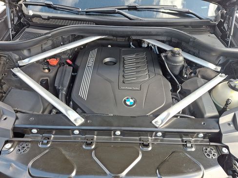 Used 2020 BMW X7 xDrive40i w/ Luxury Seating Package image 30