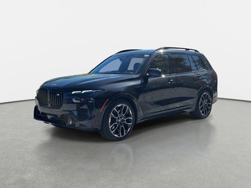 Used 2026 BMW X7 M60i image 7
