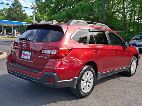 Used 2019 Subaru Outback 2.5i Premium w/ Popular Package #2 AWD/4WD image 6